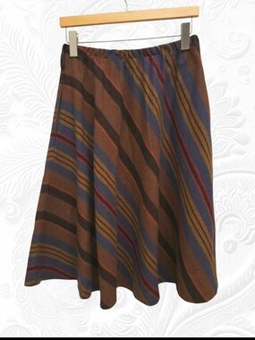 Vintage Sag Harbor Wool Blend Striped Midi Skirt with Pockets in size 10